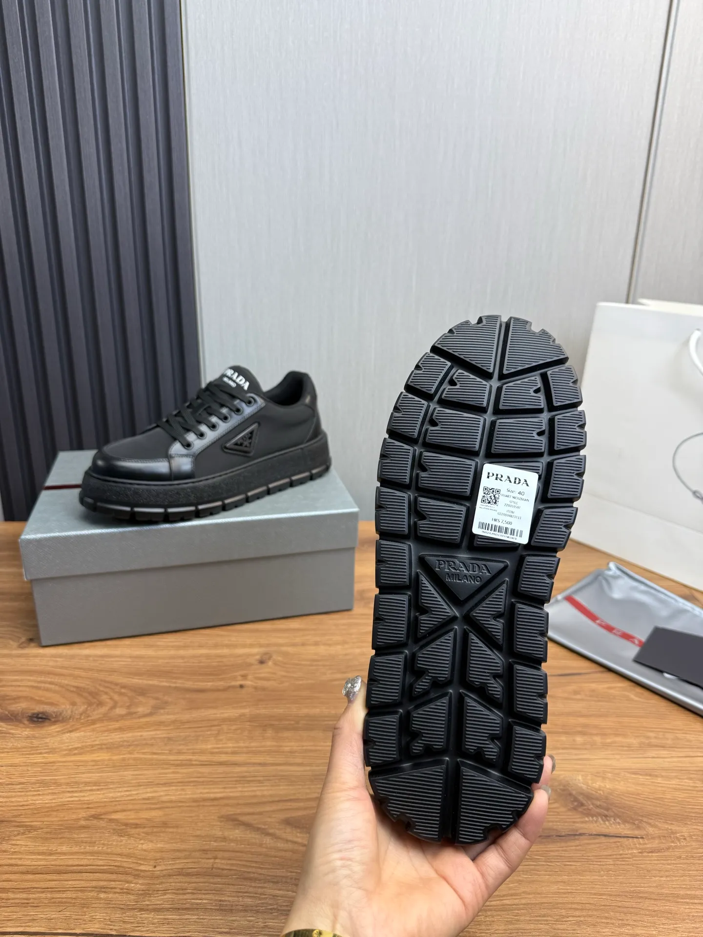 Men's shoes 💰580💰 [PRADA] Autumn and winter hot men's shoes shipped 👏Official website synchronized ⬆️Original fly-woven cowhide fabric + cowhide lining, 1⃣️:1⃣️reproduction, original sole, 38-45 (45. Customized, non-refundable)